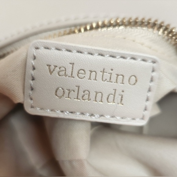 Valentino Orlandi Cream Gold Shoulder Bag with Crescent Design - Picture 12 of 12